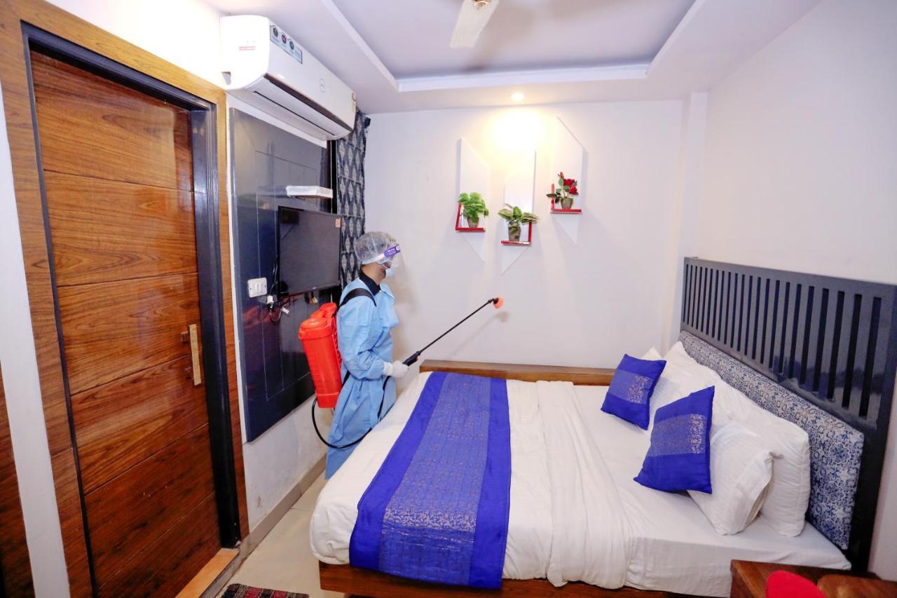 Hotel Nityaa Suites New Delhi Bagian luar foto