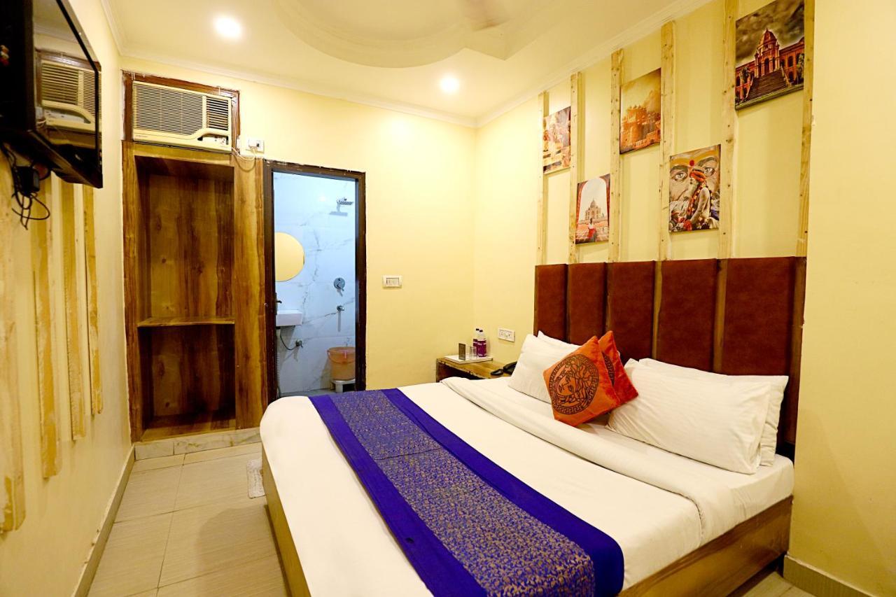 Hotel Nityaa Suites New Delhi Bagian luar foto