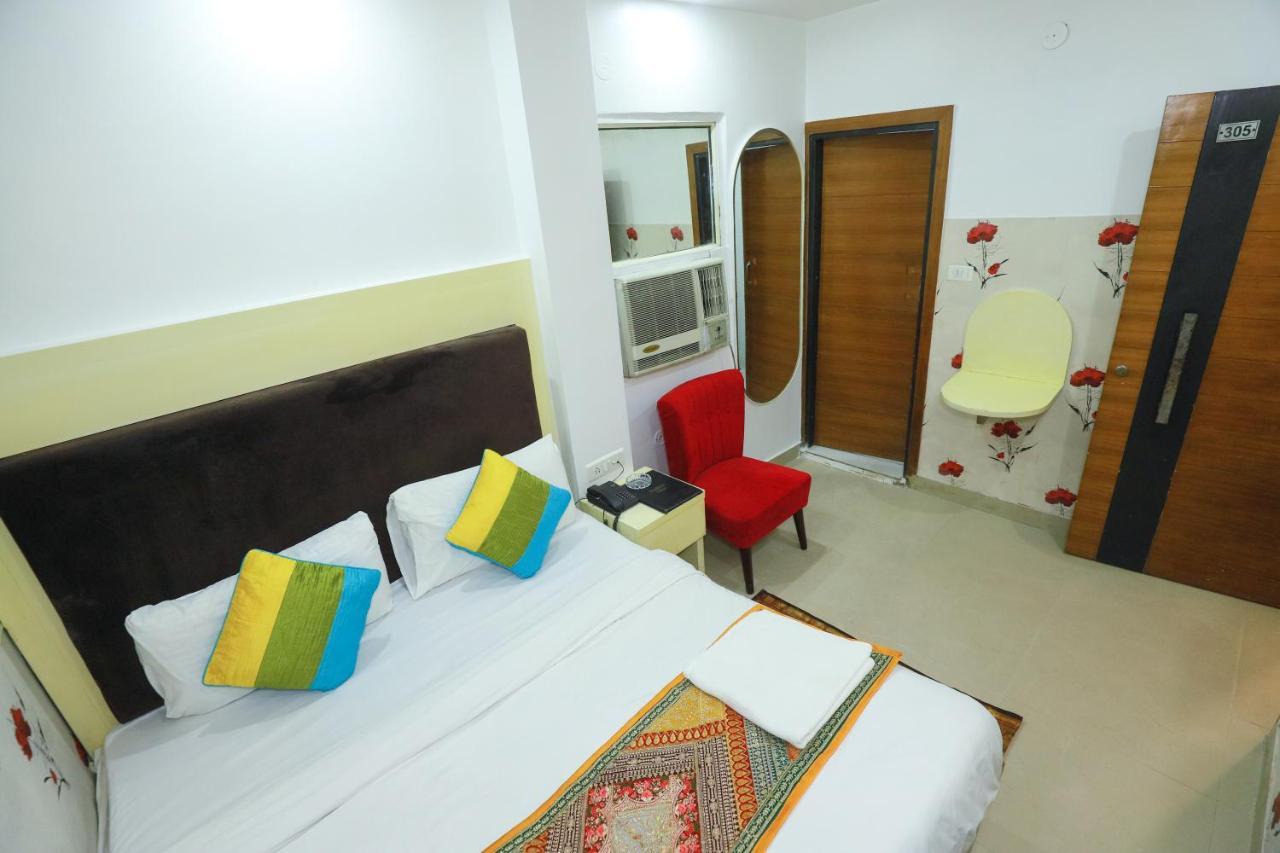 Hotel Nityaa Suites New Delhi Bagian luar foto