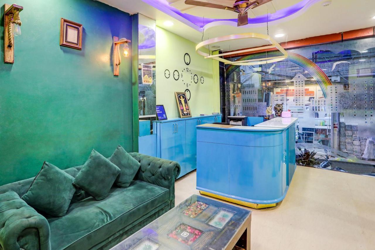 Hotel Nityaa Suites New Delhi Bagian luar foto