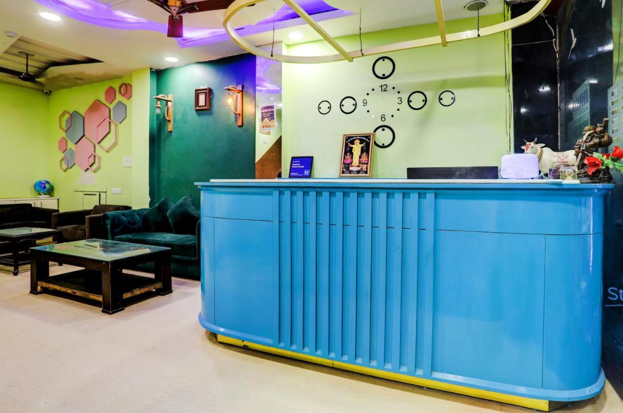 Hotel Nityaa Suites New Delhi Bagian luar foto