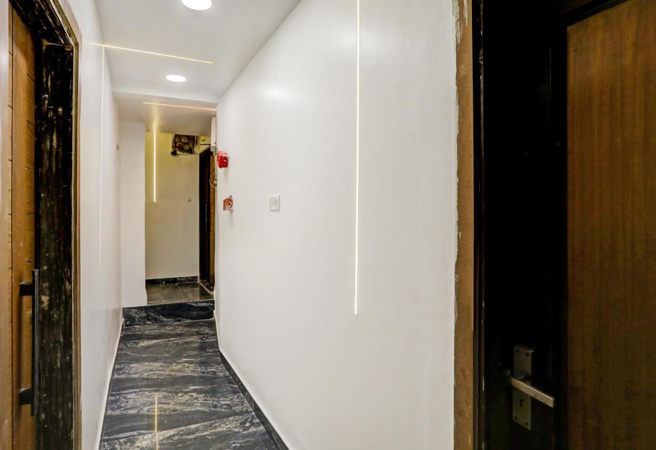 Hotel Nityaa Suites New Delhi Bagian luar foto