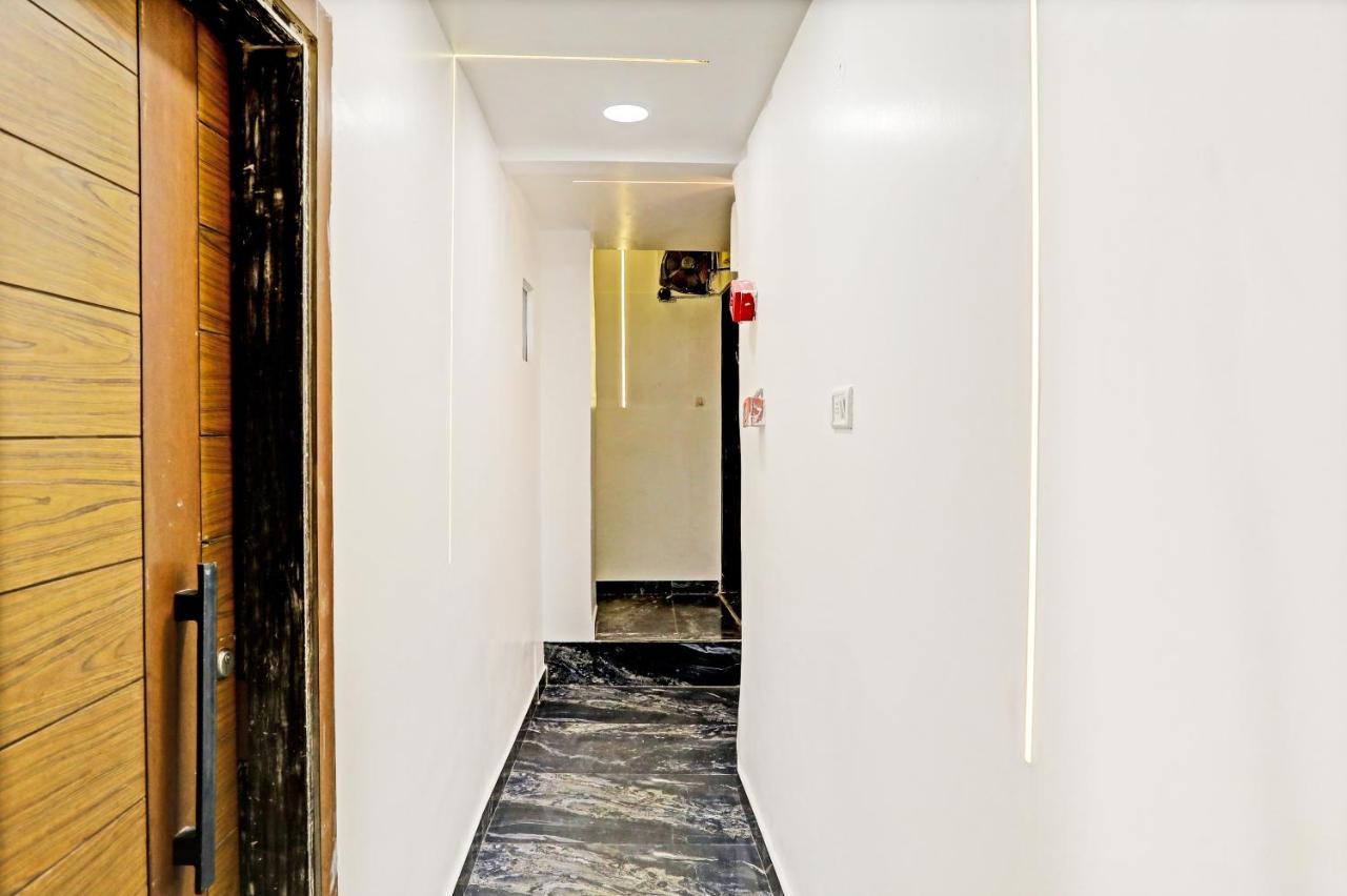 Hotel Nityaa Suites New Delhi Bagian luar foto